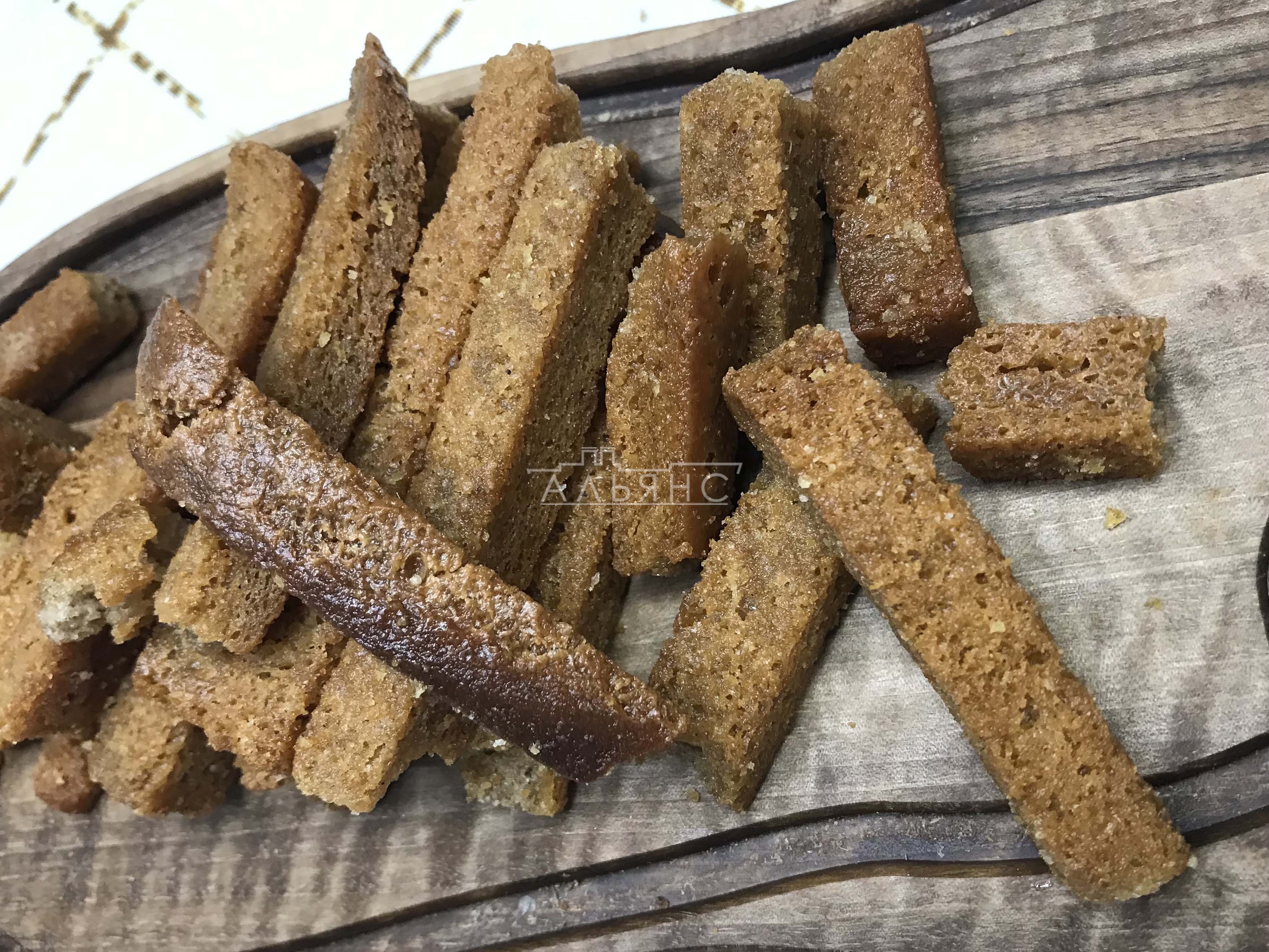 Деревенские гренки с чесноком в Кисловодске