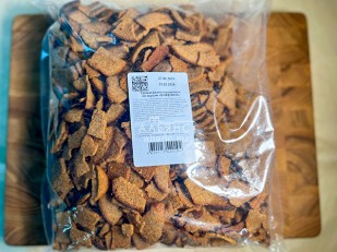 Свинина вяленая (строганина): Гренки черные со вкусом буженины