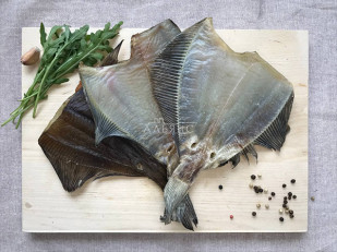 Икра воблы вяленая: Камбала камчатская вяленая без икры