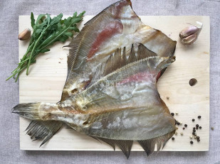 Корюшка вяленая без икры: Камбала ёрш (Мурманская) вяленая