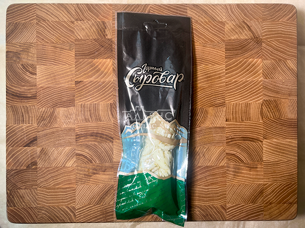 Сыр 100 гр ГОРНЫЙ СЫРОВАР (Косичка с укропом и чесноком) в Кисловодске