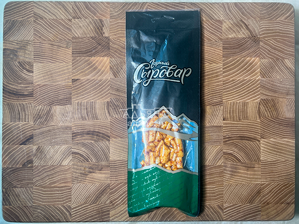 Сыр 60 гр ГОРНЫЙ СЫРОВАР (Бочонок копчёный с аджикой) в Кисловодске